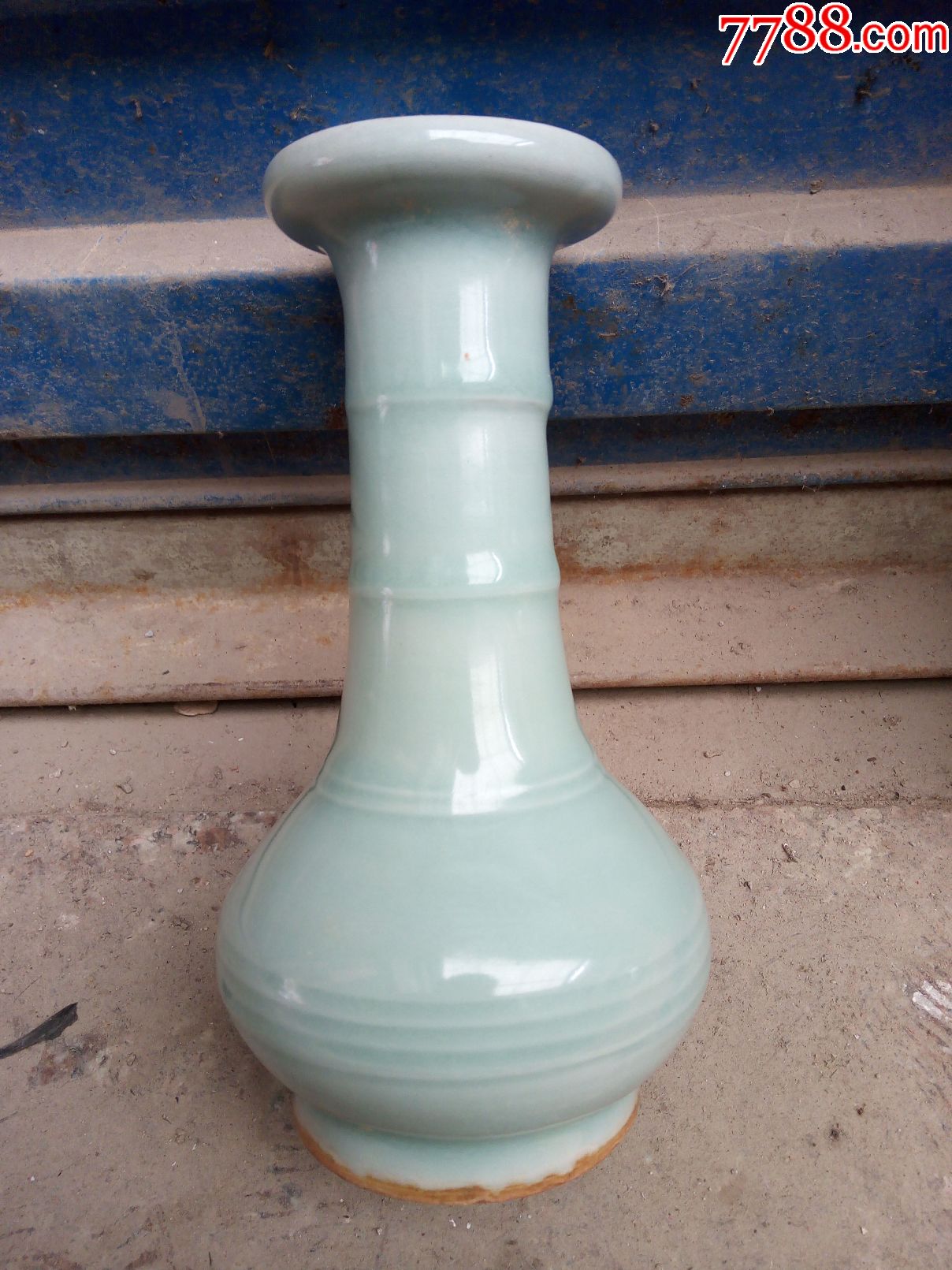 南宋龙泉窑粉青釉精品荸荠瓶