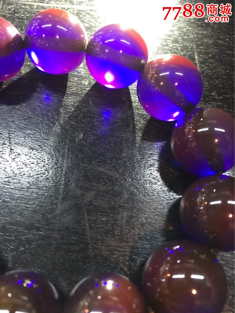 蓝精灵琥珀手串