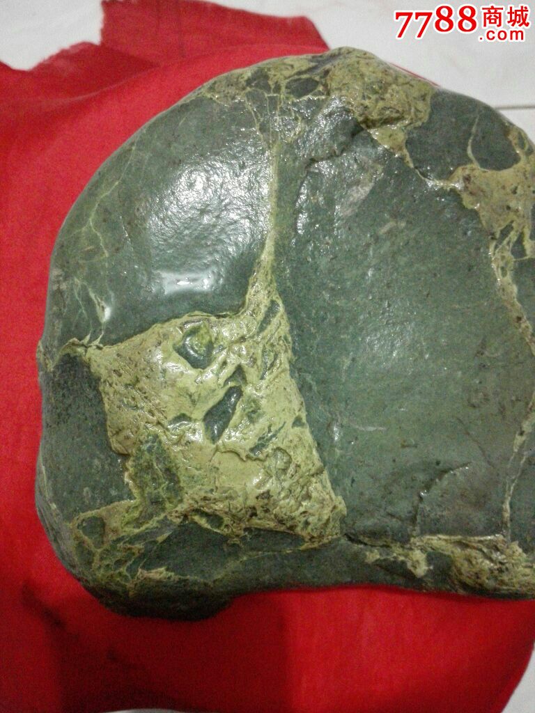 天山奇石蛇纹石《翠鸣幽谷》