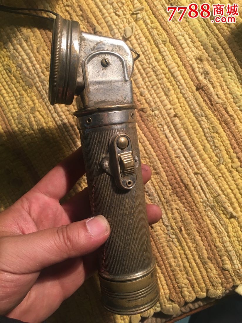 民国时期五洲弯头手电筒3