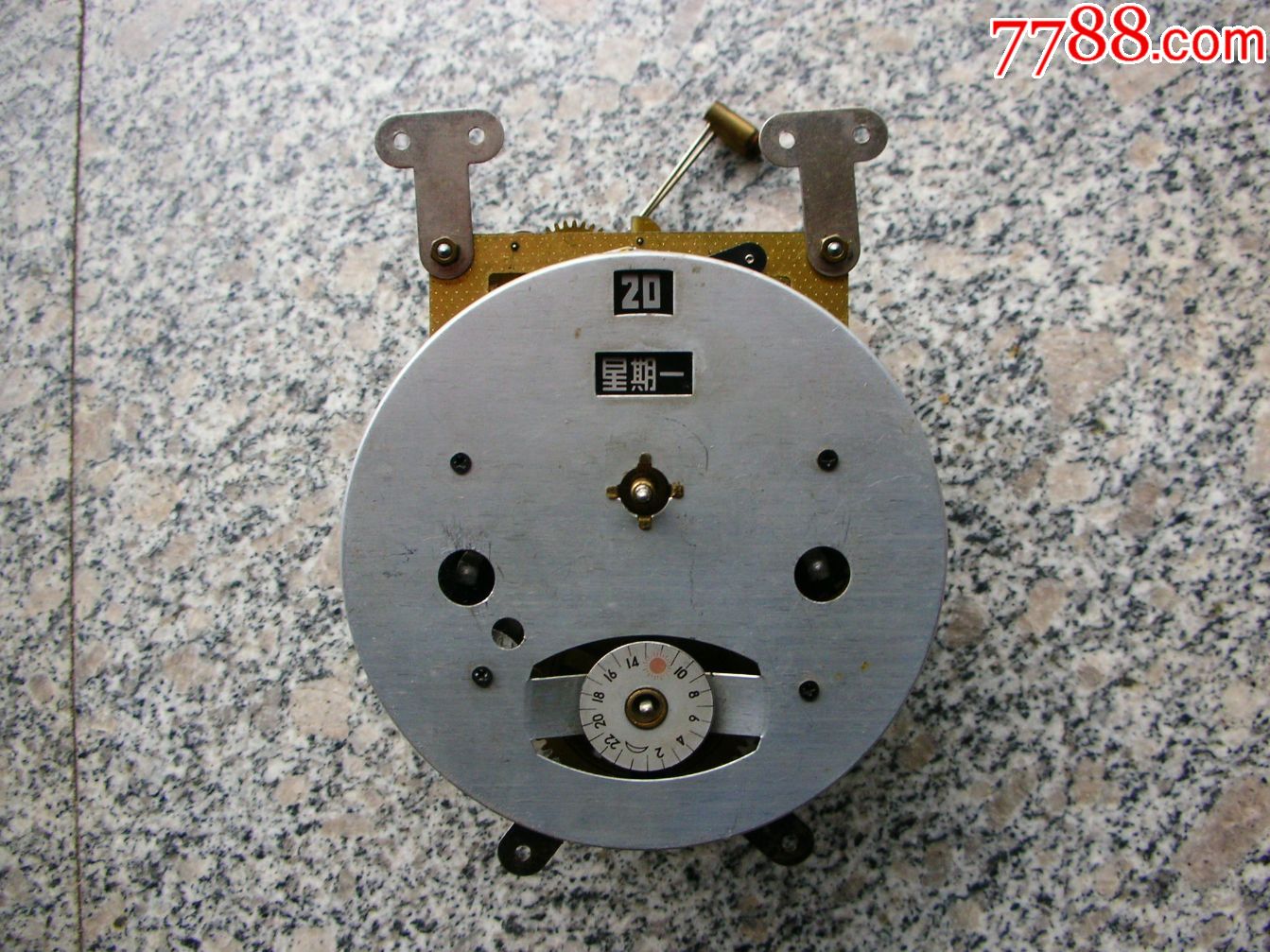 日历小闹钟机芯