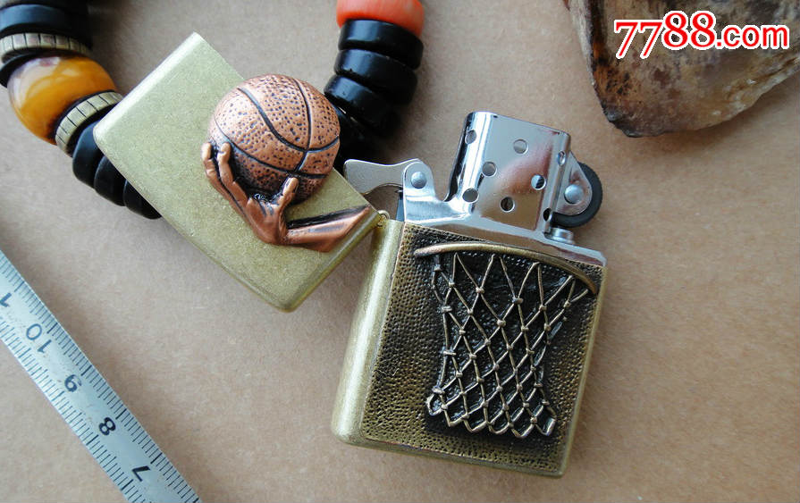 少见绝版库存黄铜壳双枪煤油打火机"灌篮"