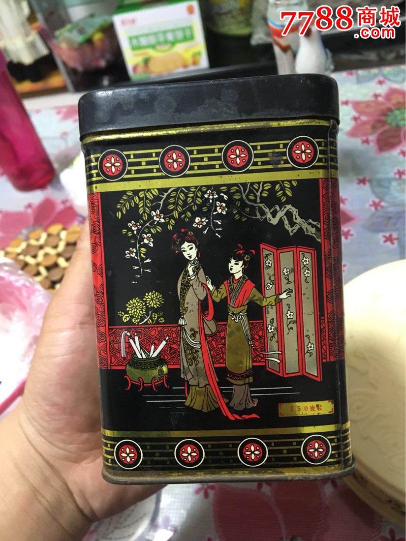 漂亮的红楼梦茶叶盒