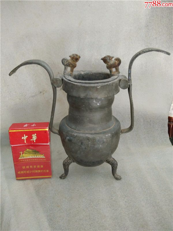 样式特殊非常少见的明代老锡香炉