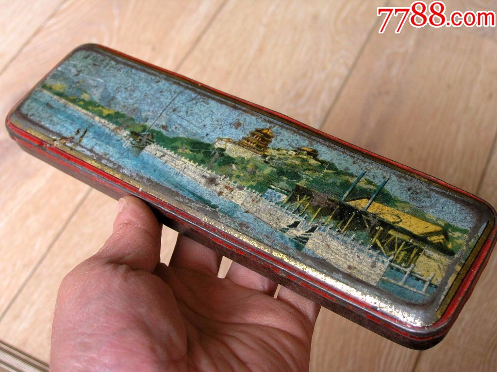 怀旧老国货收藏1704-70年代首都万寿山全景铁皮文具盒
