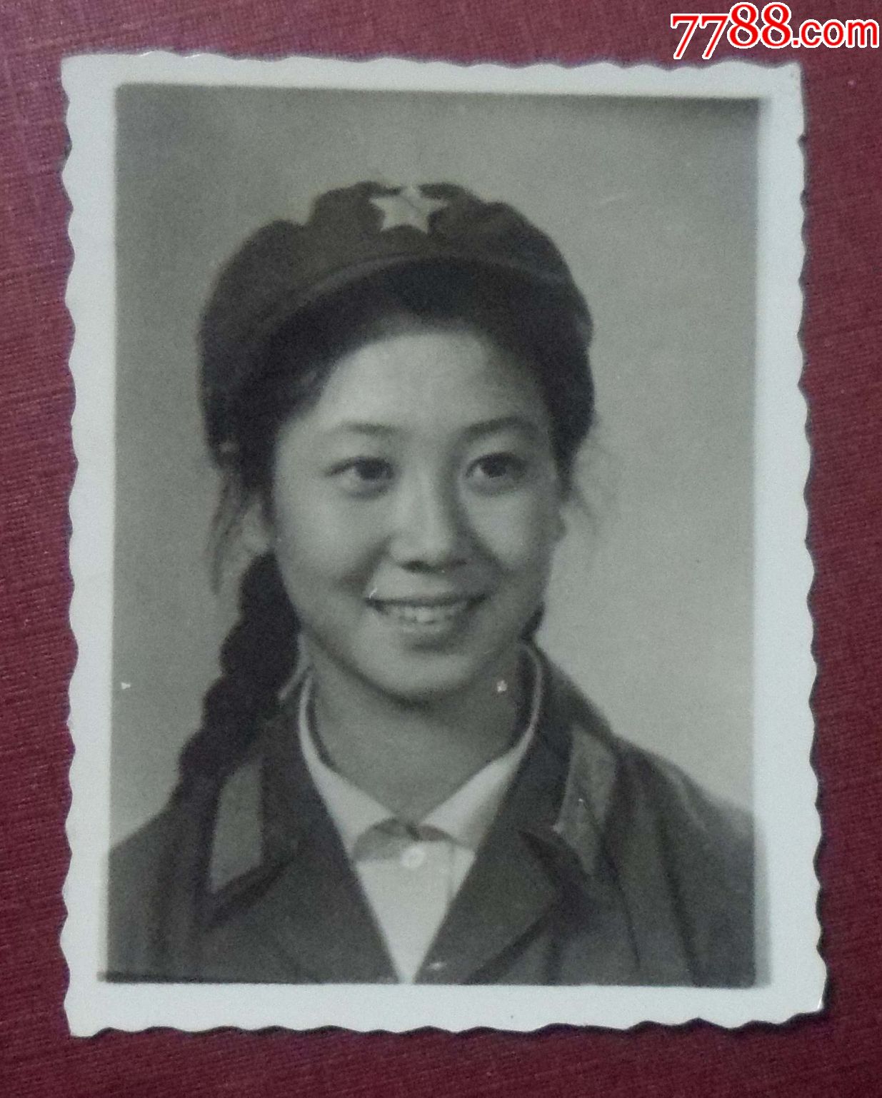 70年代女兵标准照片图片