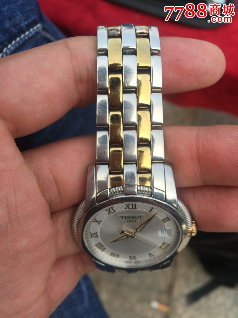 天梭宝环石英男表