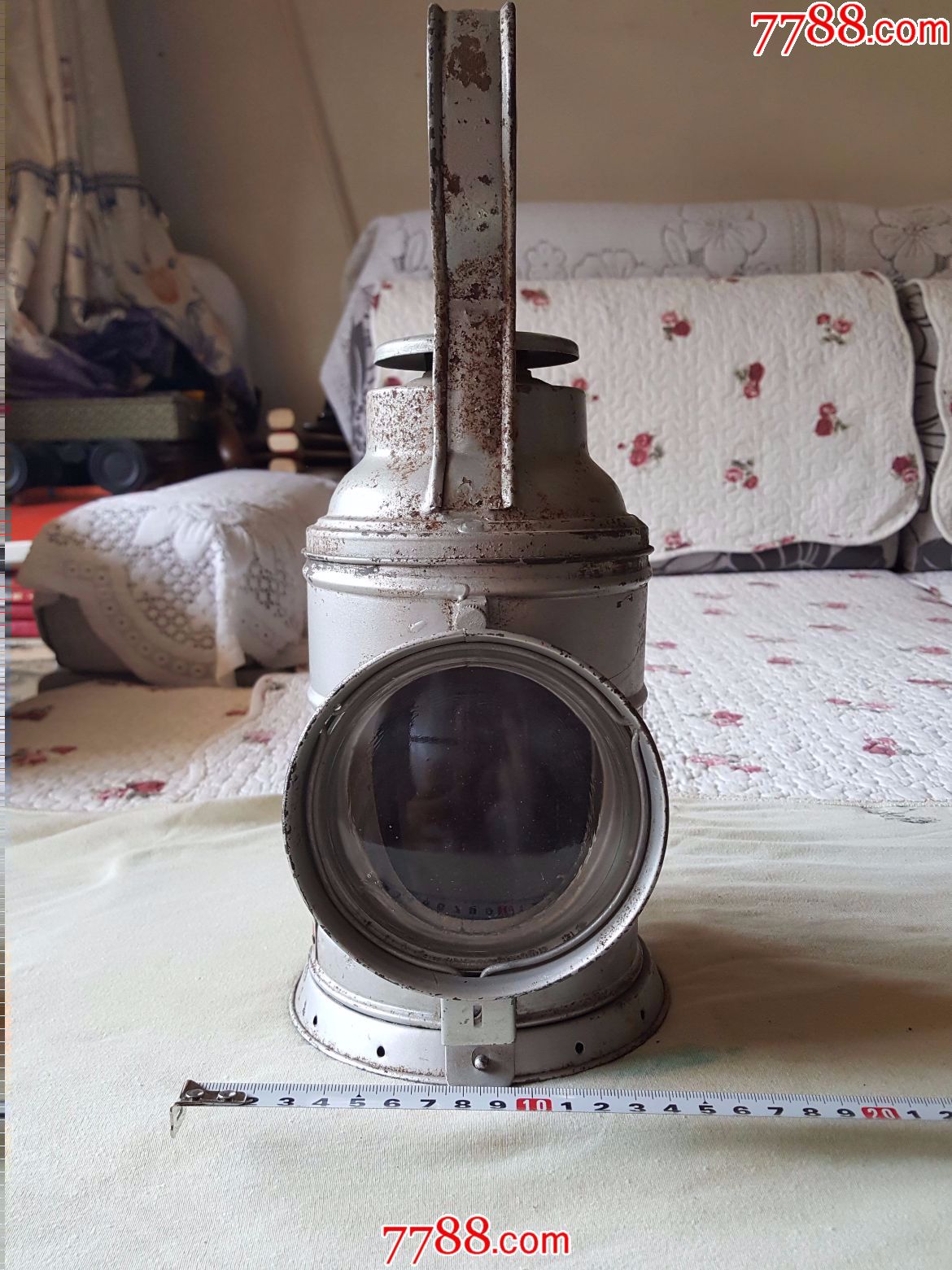 手提煤油铁路信号灯