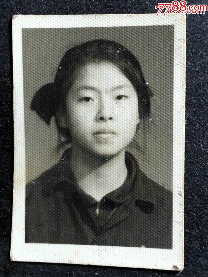 【n】文革老照片:美女登记相【尺寸3.5x2.5公分】!