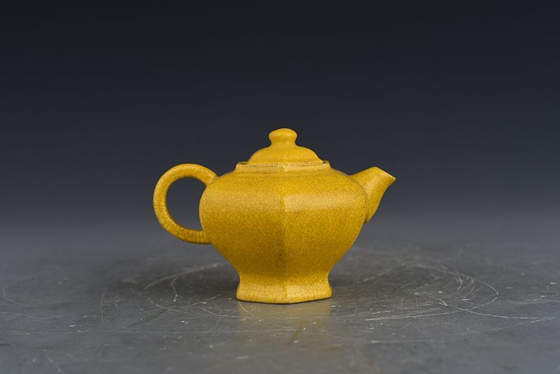 五代十国后周柴世宗柴瓷柴窑壶