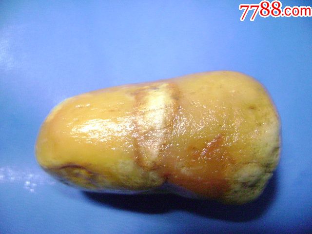 带红筋的寿山田黄石,原石