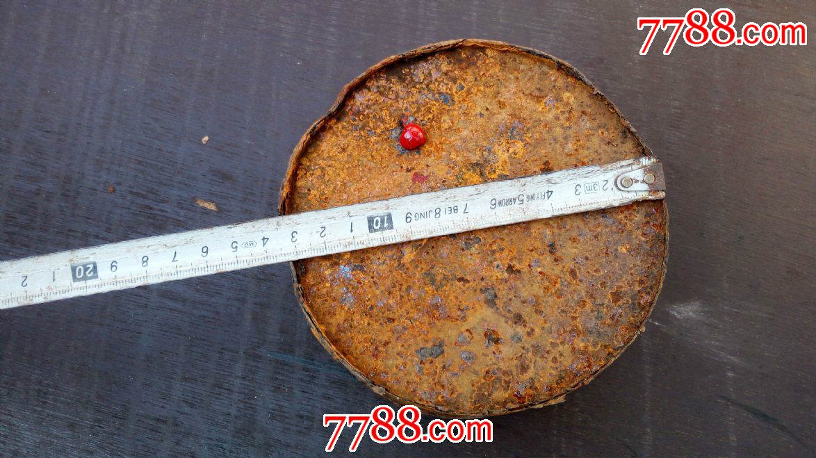 一桶红色老铅油【应该是60-70年代的】