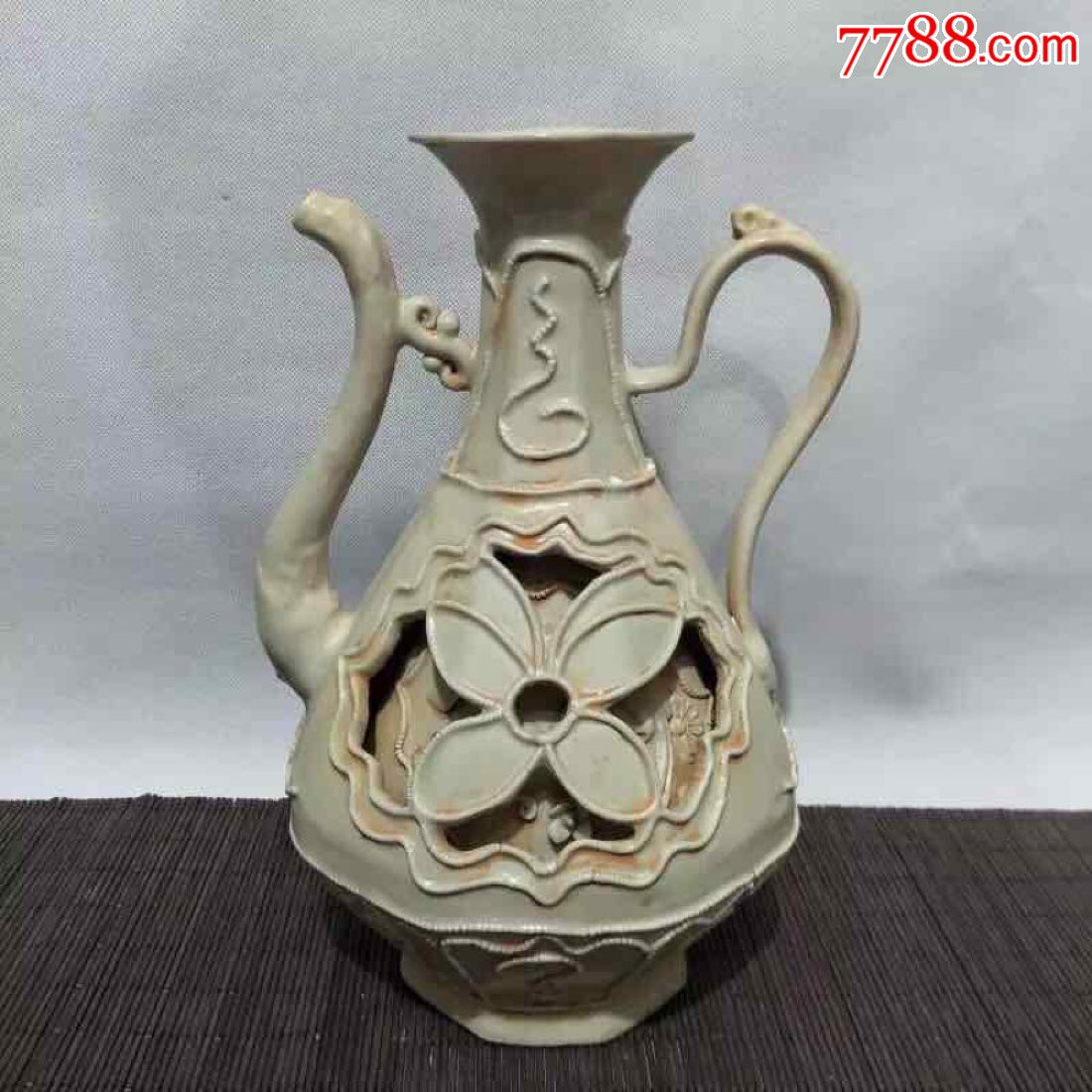 老厂瓷元枢府刻花双层镂空龙柄执壶酒壶