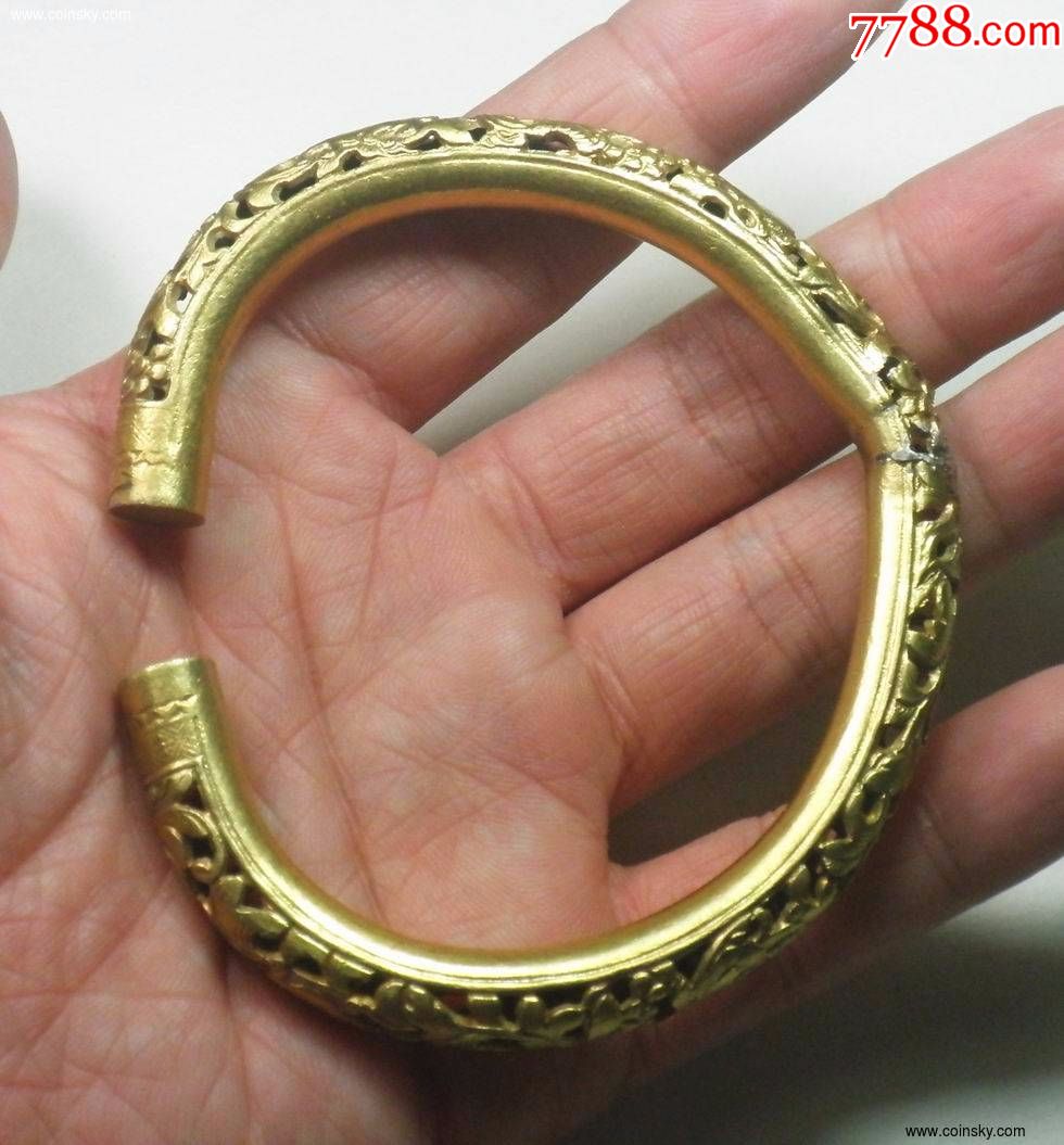 a937精美镂空松鼠葡萄包金银手镯{宝成款}