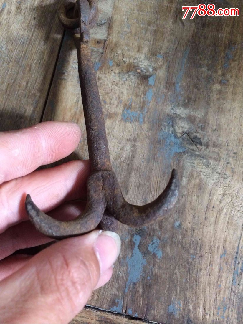 古代侠盗或者武林高手翻墙登高使用的三角钩两个,甩钩手工老铁器兵器