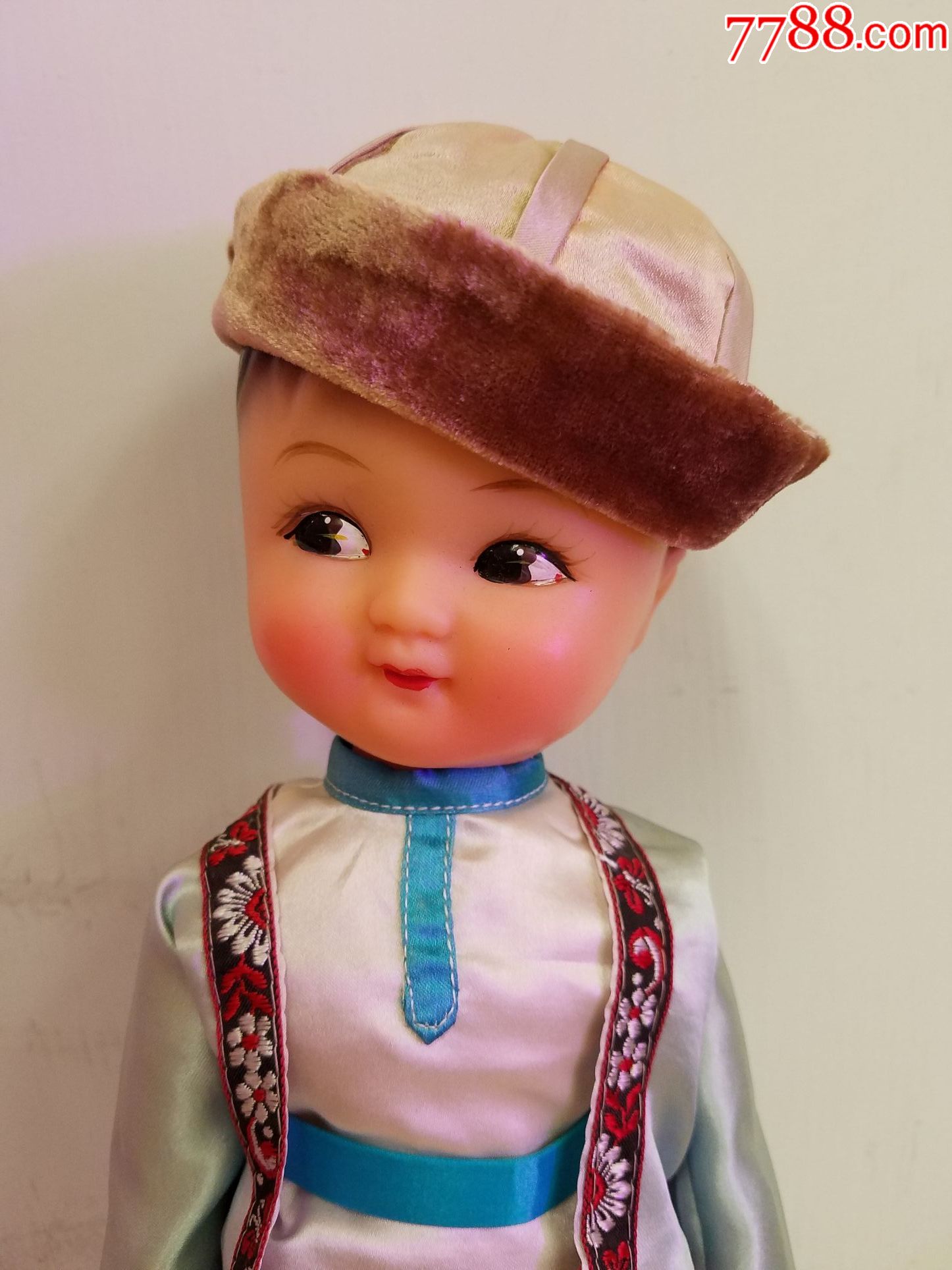 (70年代美品)男国娃,样子,服装帅得没话说