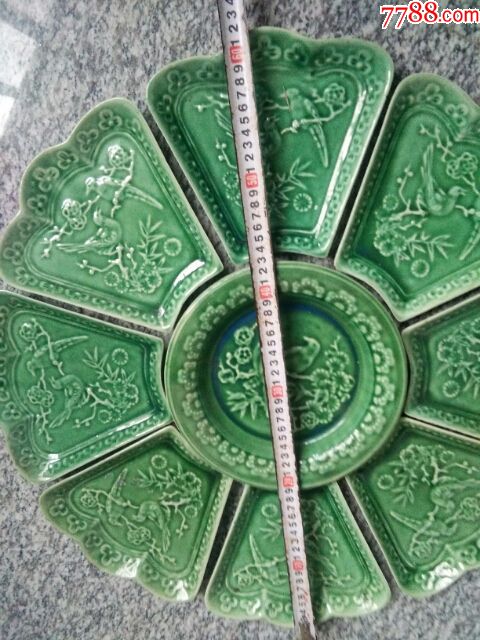 喜上眉梢,钧州绿釉九子盘(直径620mm)其中有一个有冲线_价格1300元