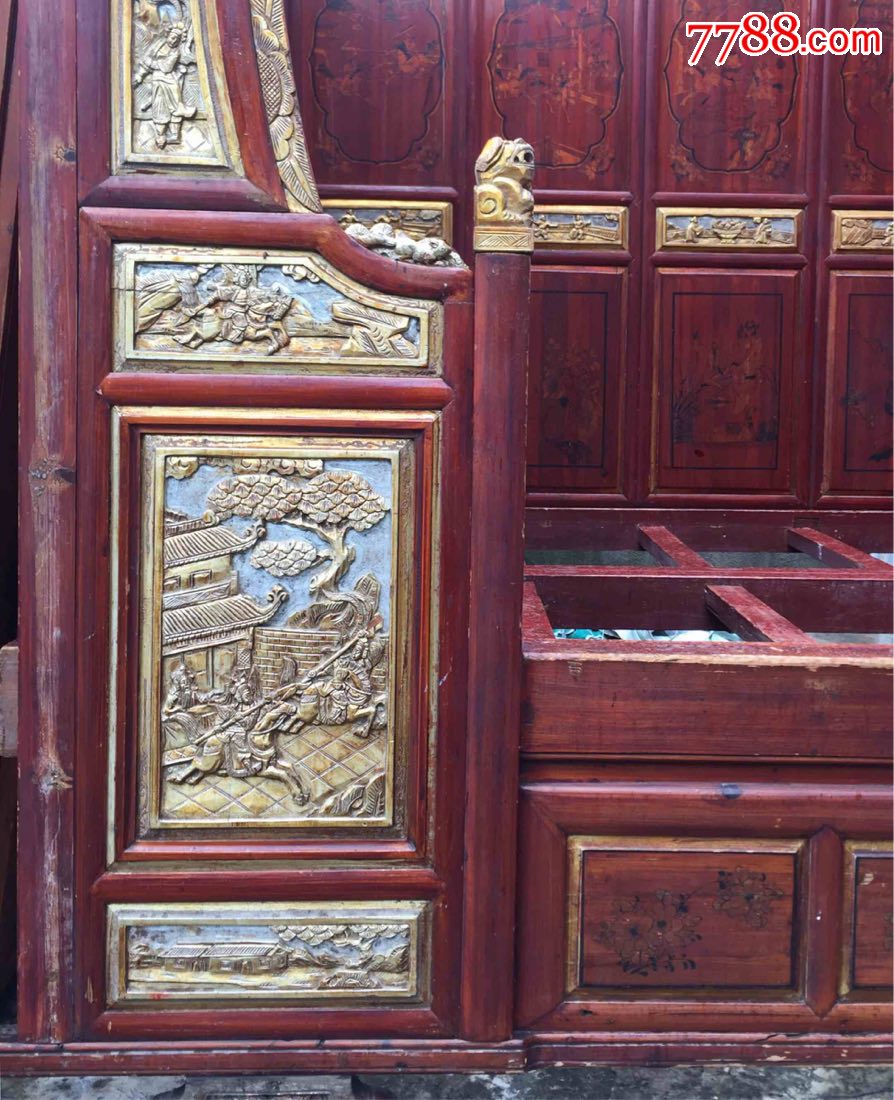 古旧鎏金雕刻架子床