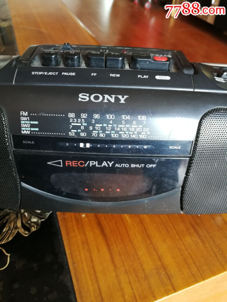 索尼cfs一e14s小型收录机