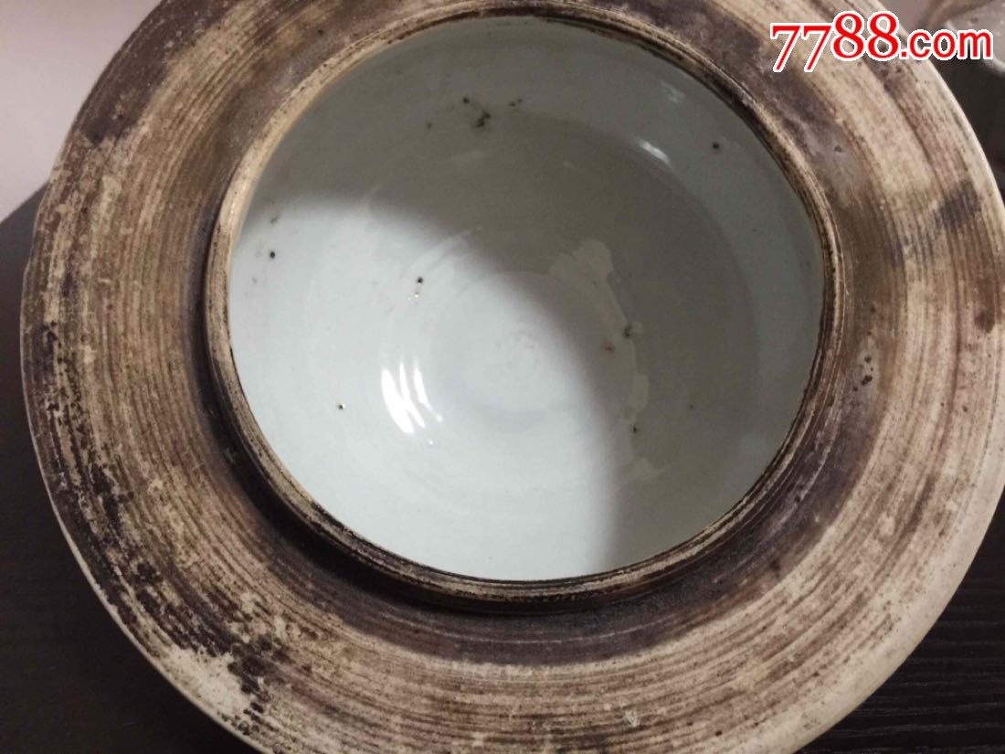 一个大号将军罐盖子