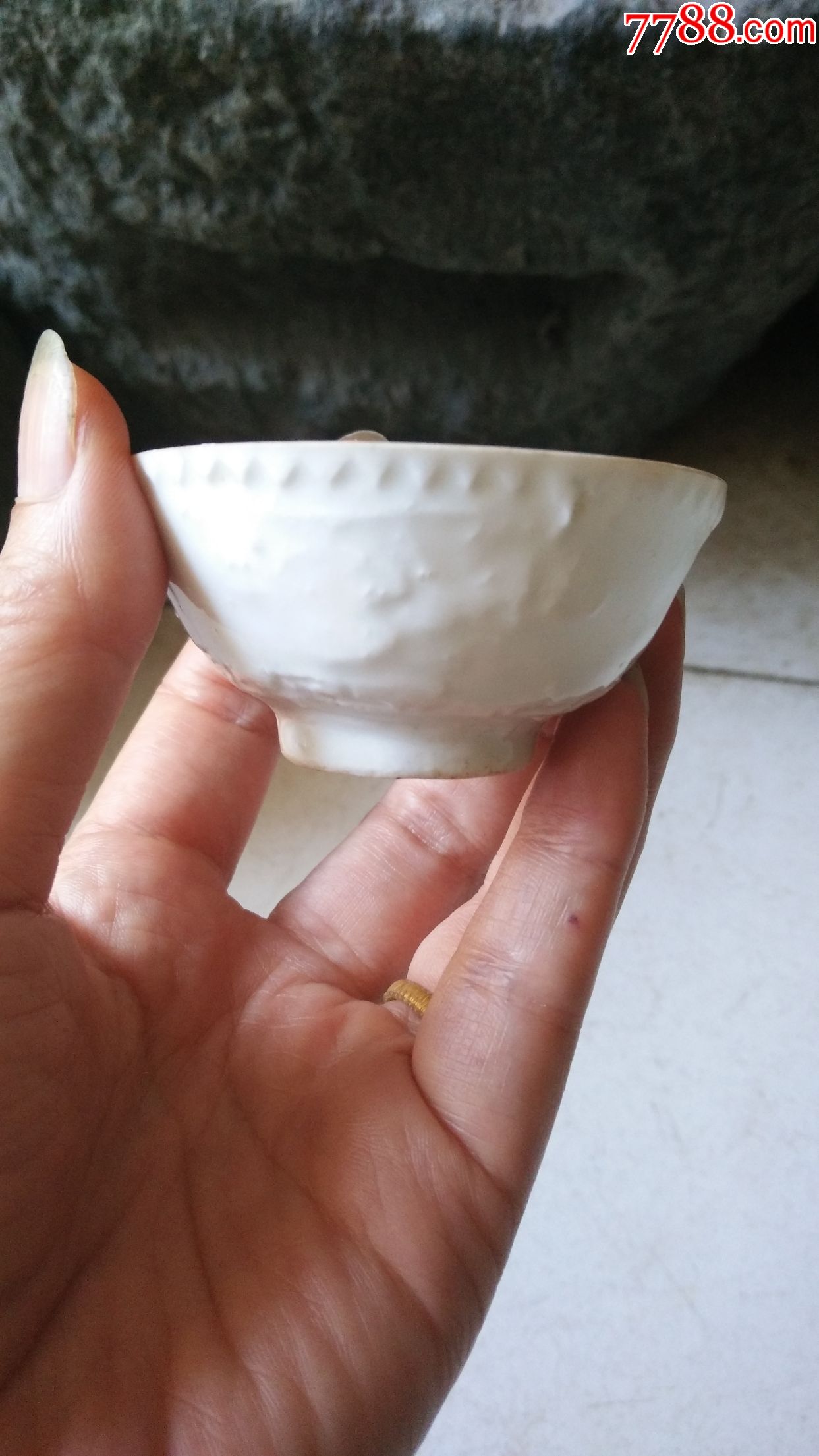明代德化刻花杯