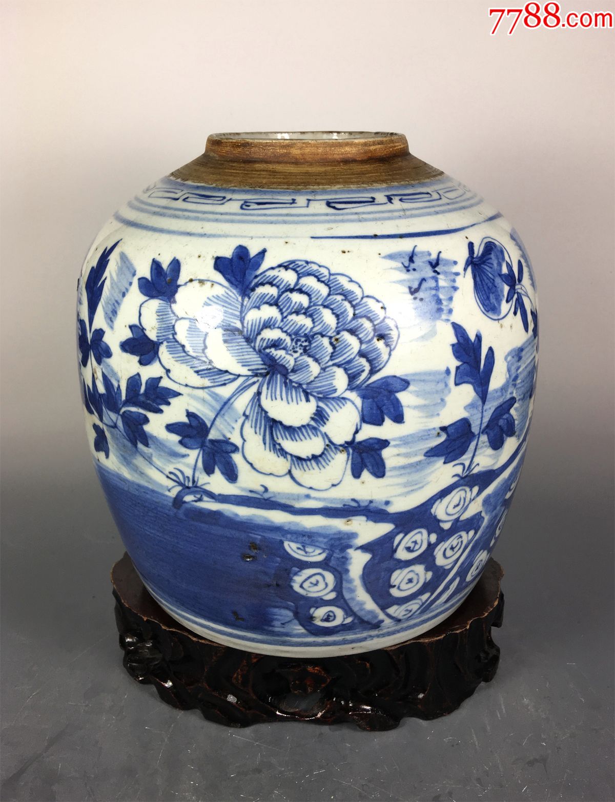 清代嘉庆年牡丹花青花大罐全品