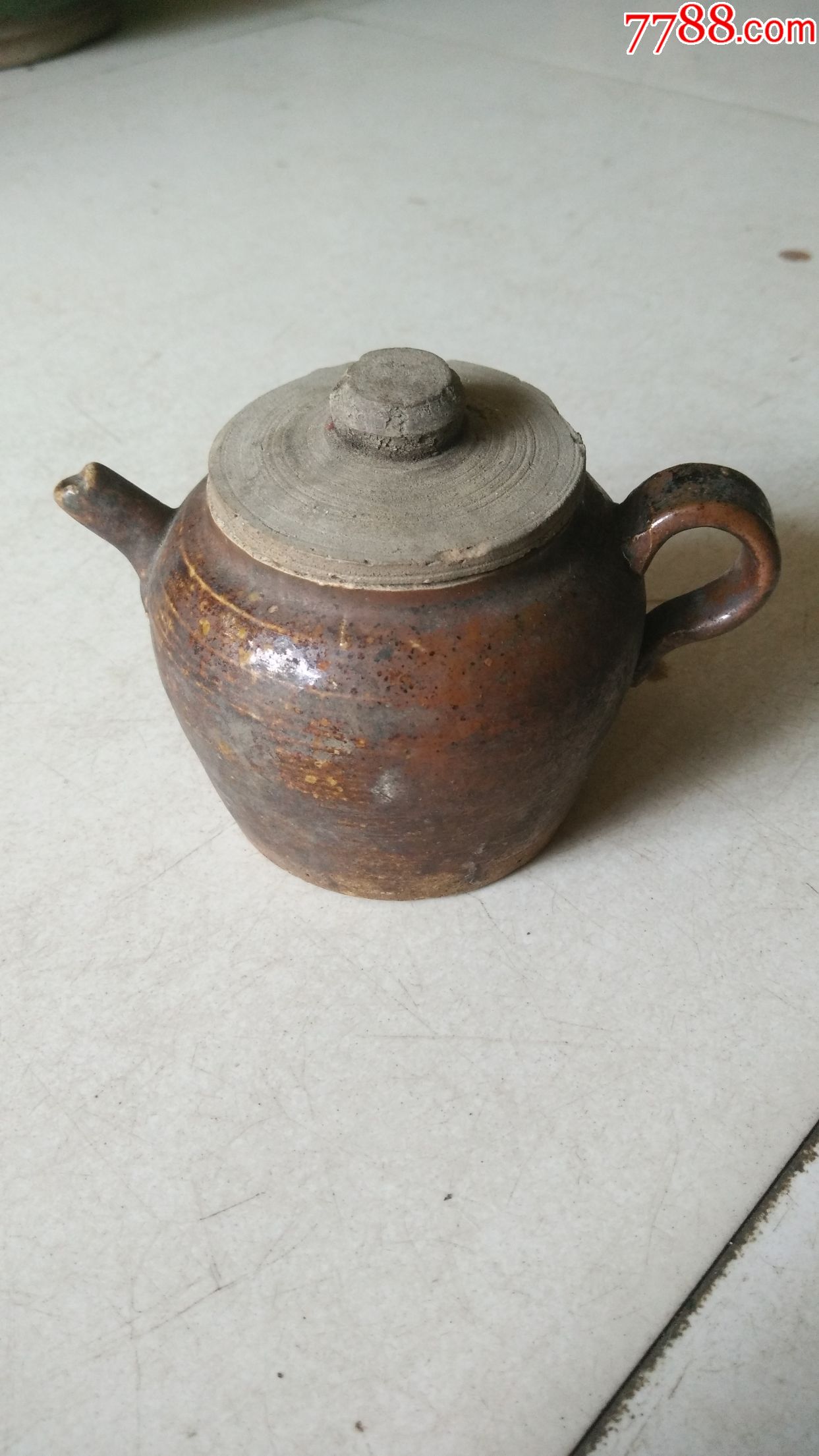 清代酱釉茶壶
