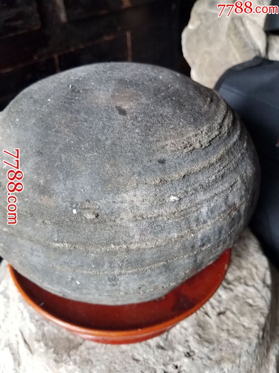 稀少大个云南铁胆石一个