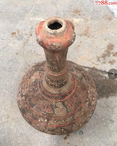 汉代彩绘蒜头瓶一个_彩陶_第3张_7788陶器收藏