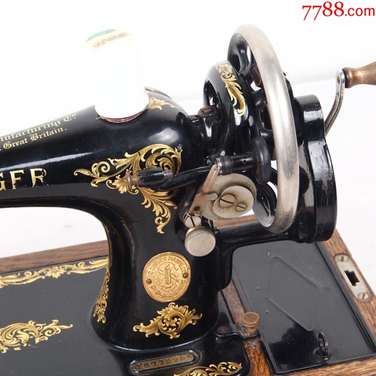 1933年英国古董胜家singer带箱手摇缝纫机子弹头飞梭手摇顺畅