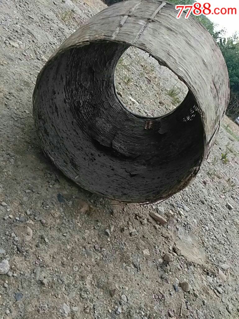 古代竹蔑编盛油桶(残件)