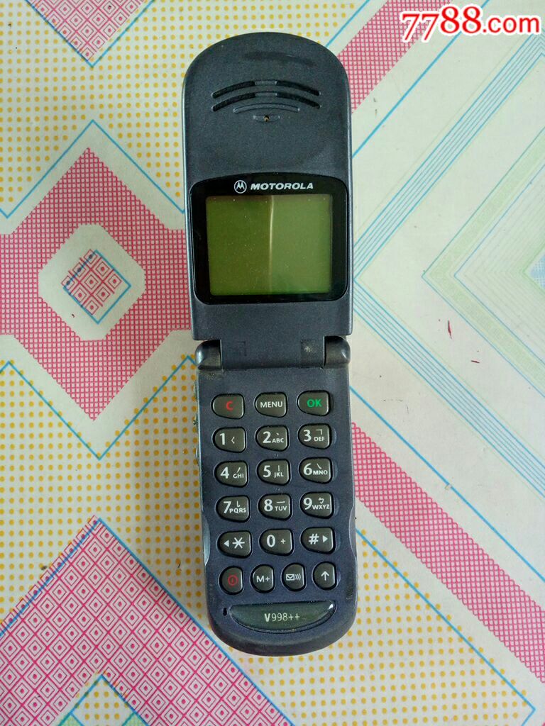 经典老手机，摩托罗拉V998++