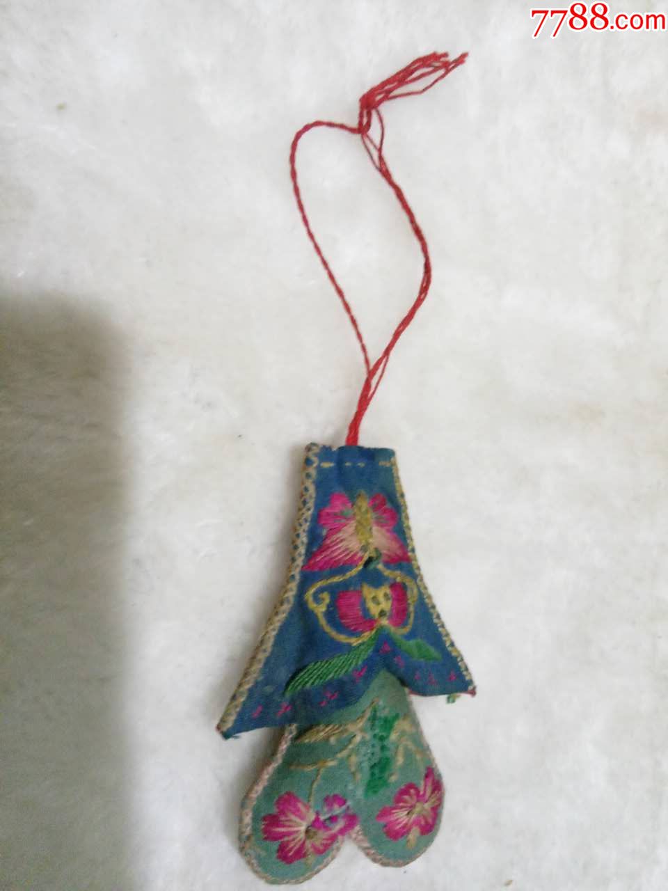 清代手绣针线包