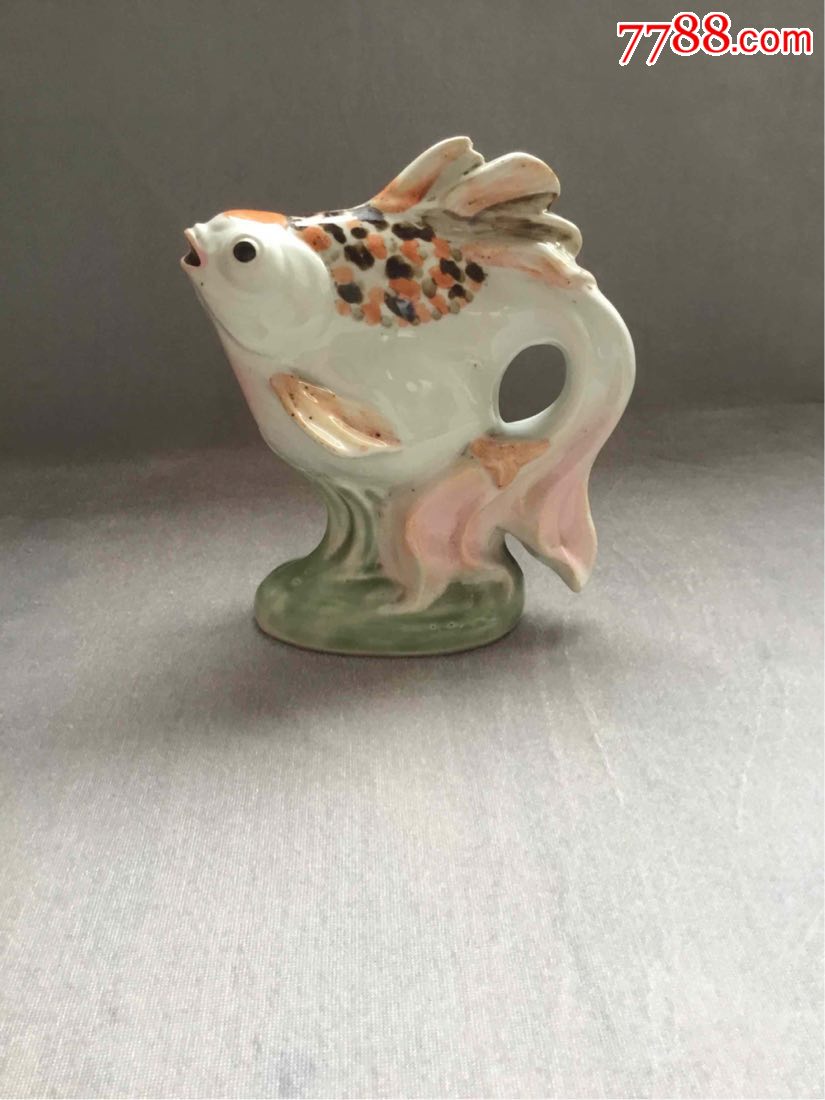 陶瓷金鱼摆件