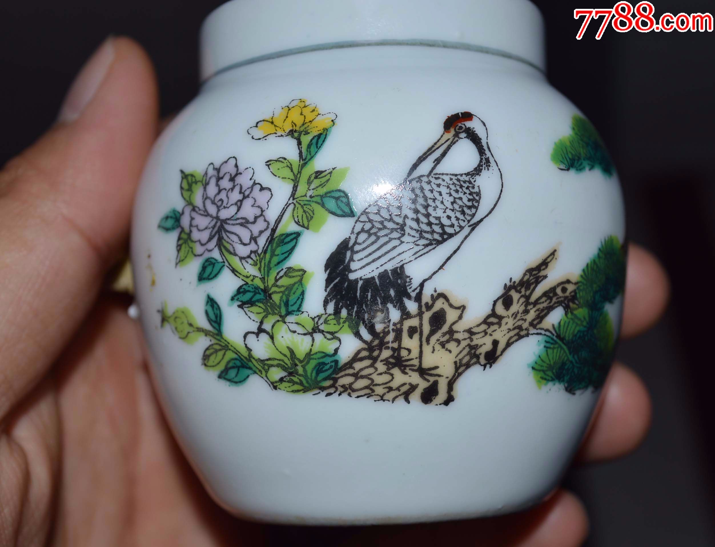 明国后期景德镇手绘鸟食罐
