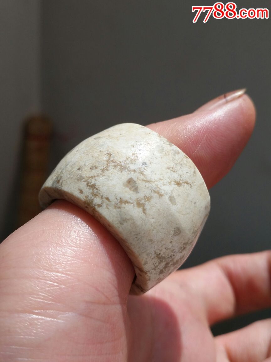 高古玉鸡骨白老扳指高古发箍