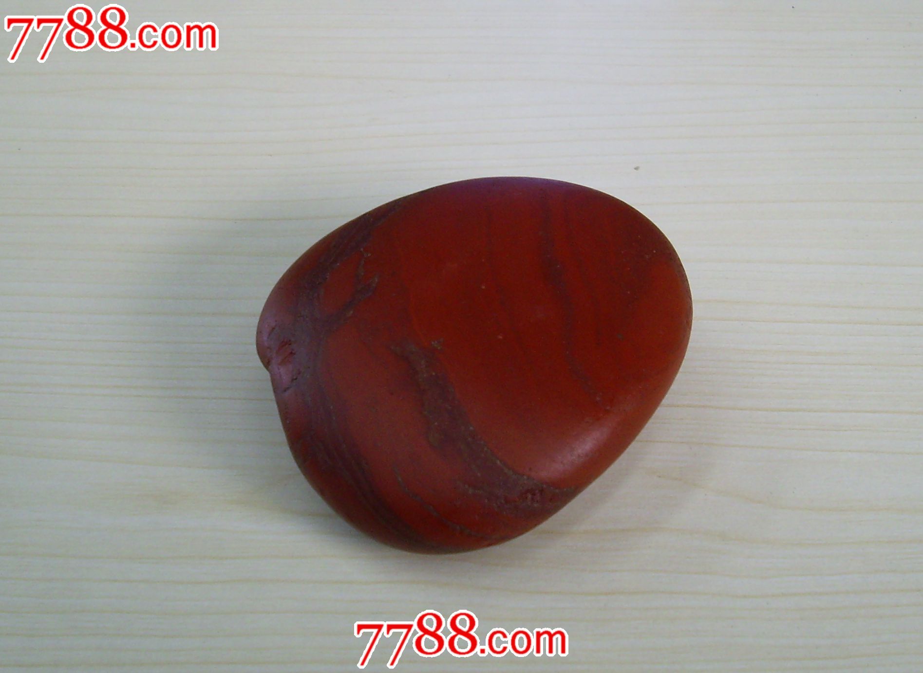 天然红碧玉手掌石