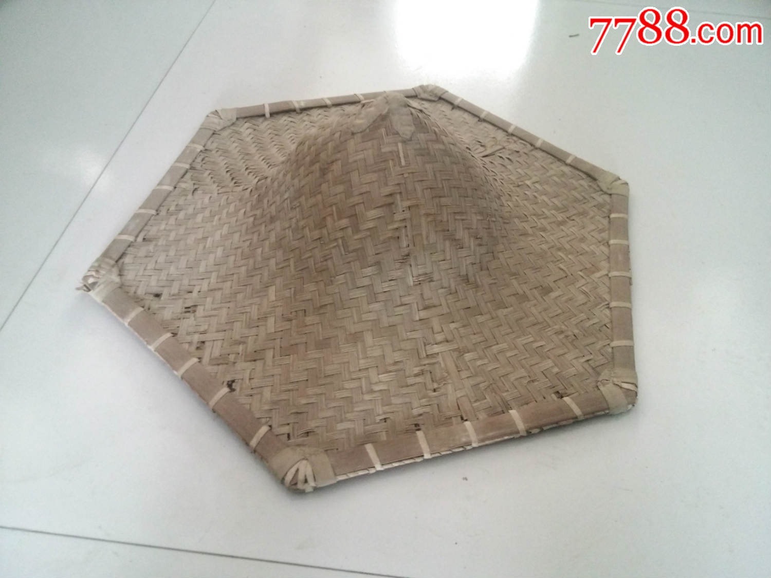 手工编织的草帽斗笠防晒帽雨帽装饰品