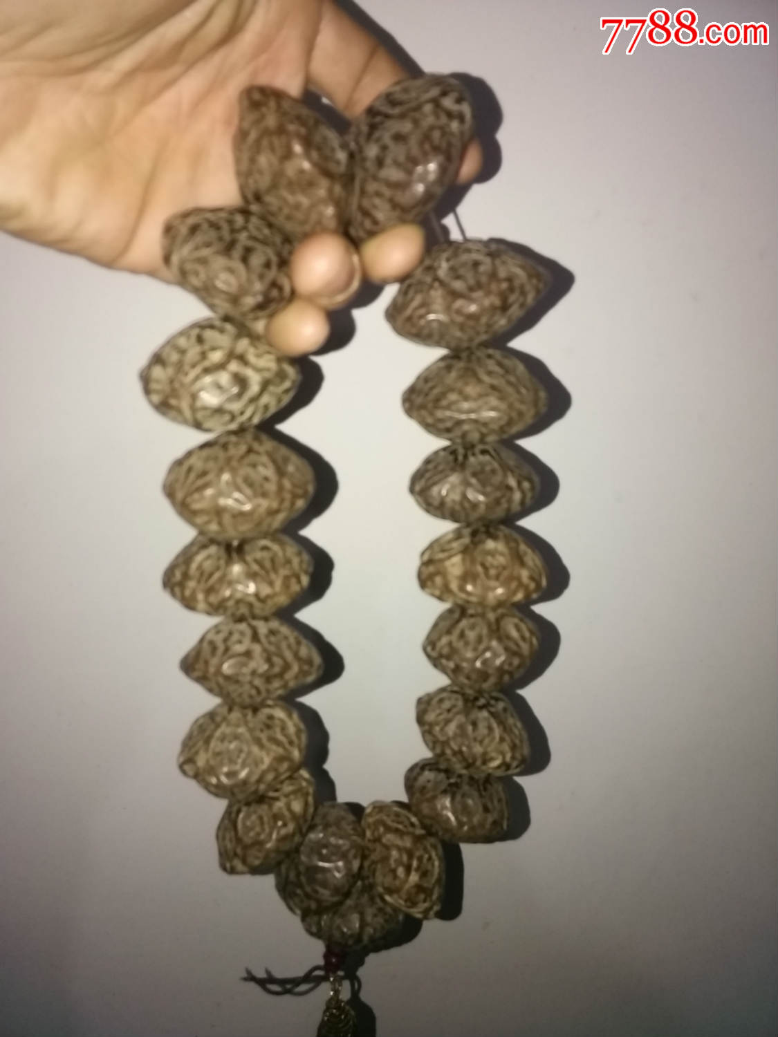 鬼脸核桃串手把件把玩饰品