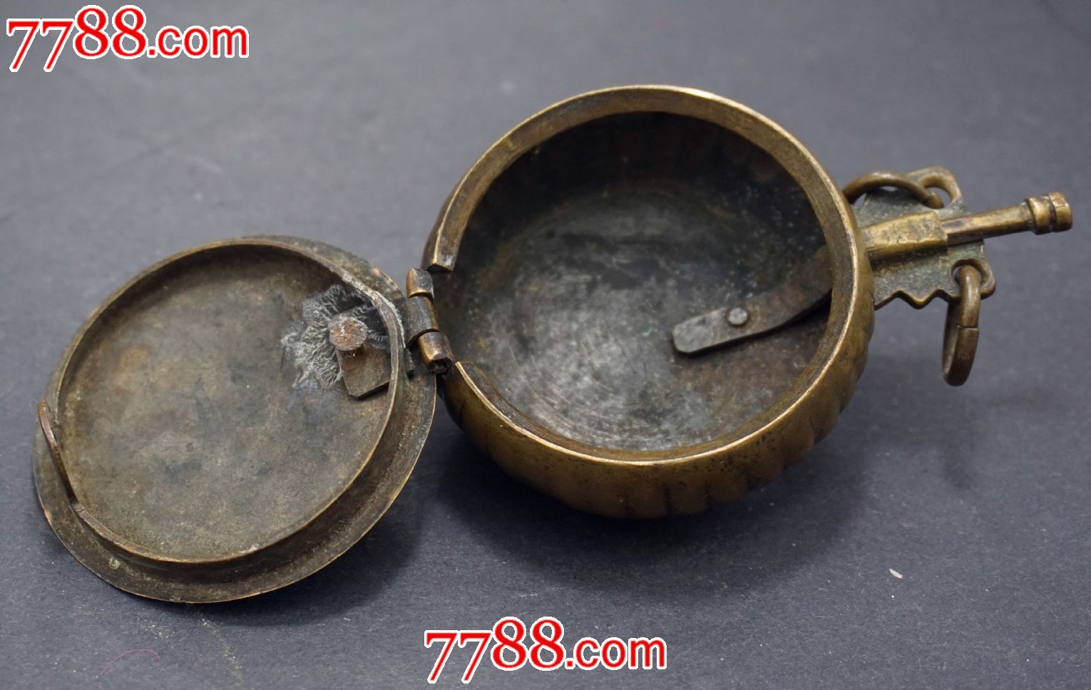 黄铜一面鹿一面罂粟花周边为瓜棱的【鸦片膏】合-se33445812-烟膏罐