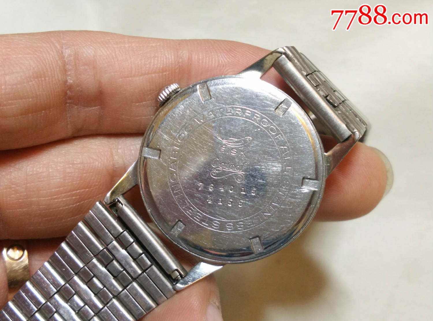 低售块布纹面的很少见老瑞士奥琦华小鱼表一块!机芯带小魔鱼暗记的!