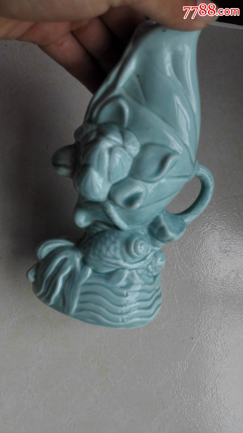 怀旧经典收藏瓷器青色金鱼莲花造型瓷笔插