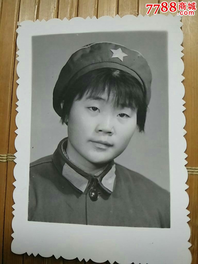 少见文革女兵照片(新店开业优惠欢迎进店参观),老照片_第2张_7788老