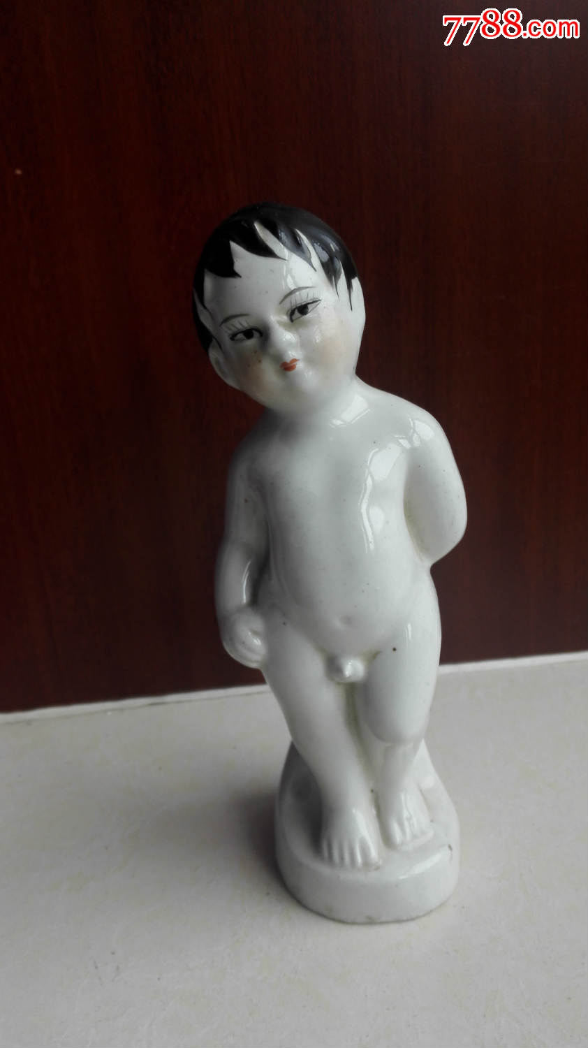 怀旧经典收藏七八十年代站立小男孩瓷人全品高20厘米