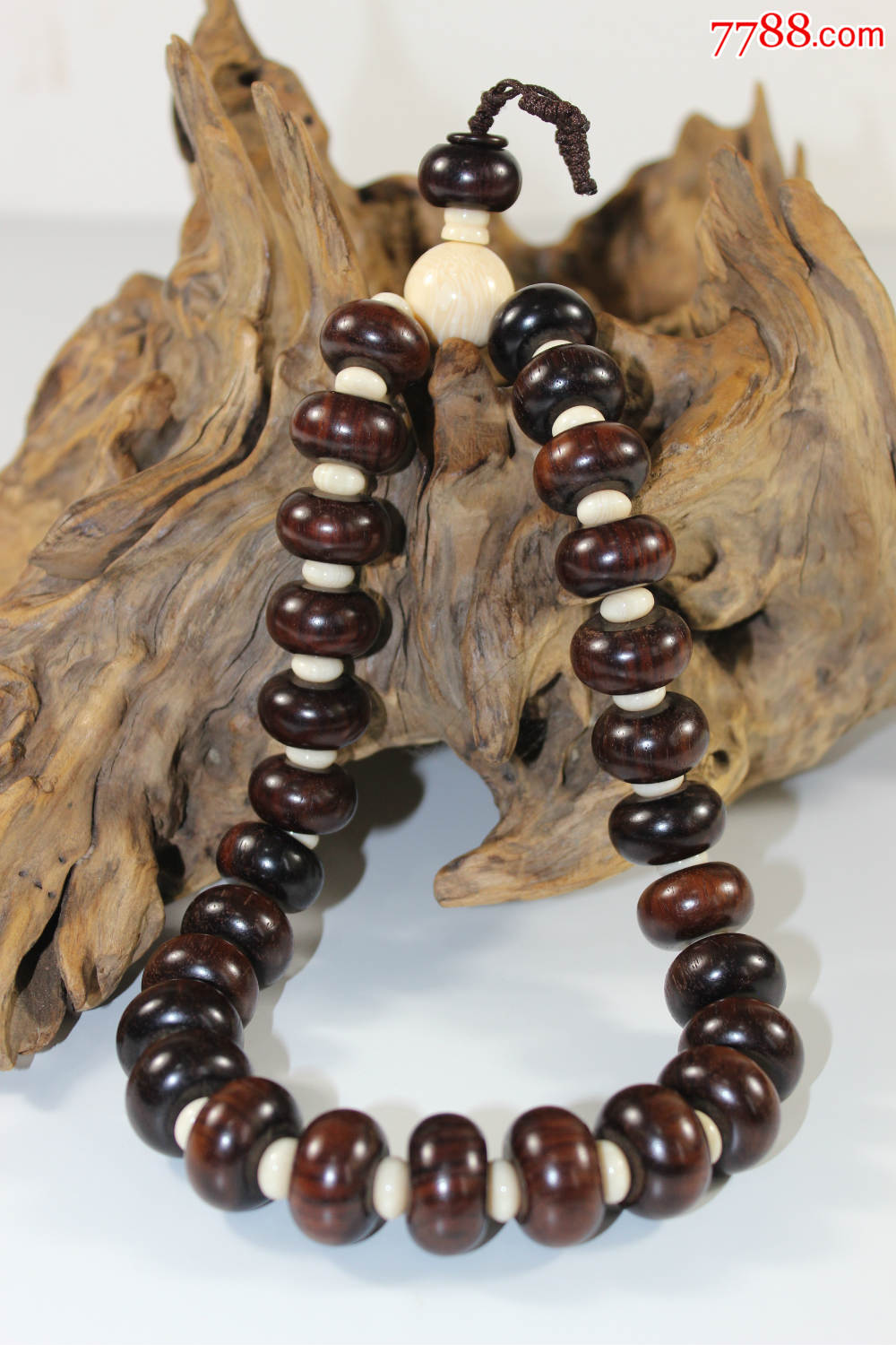 27 1粒黄花梨算盘珠手持