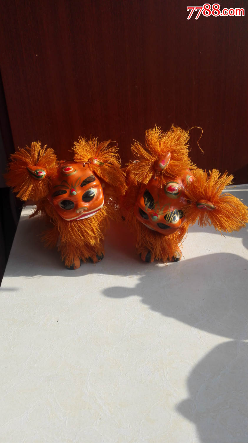 怀旧经典收藏六七十年代老泥质红毛狮子一对好品漂亮少见