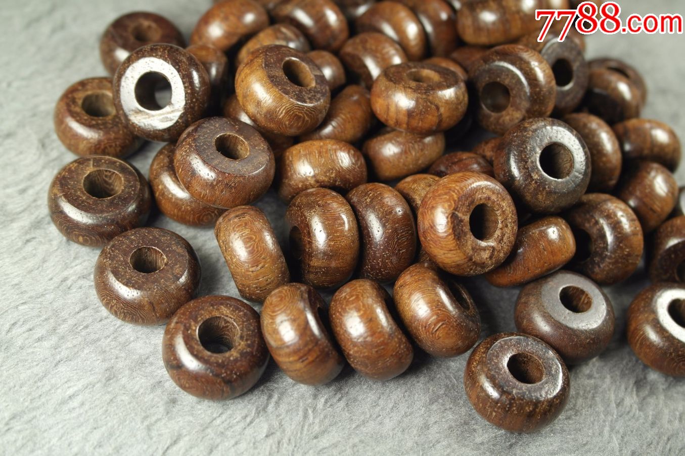 极品清代老黄花梨算盘珠63粒全套