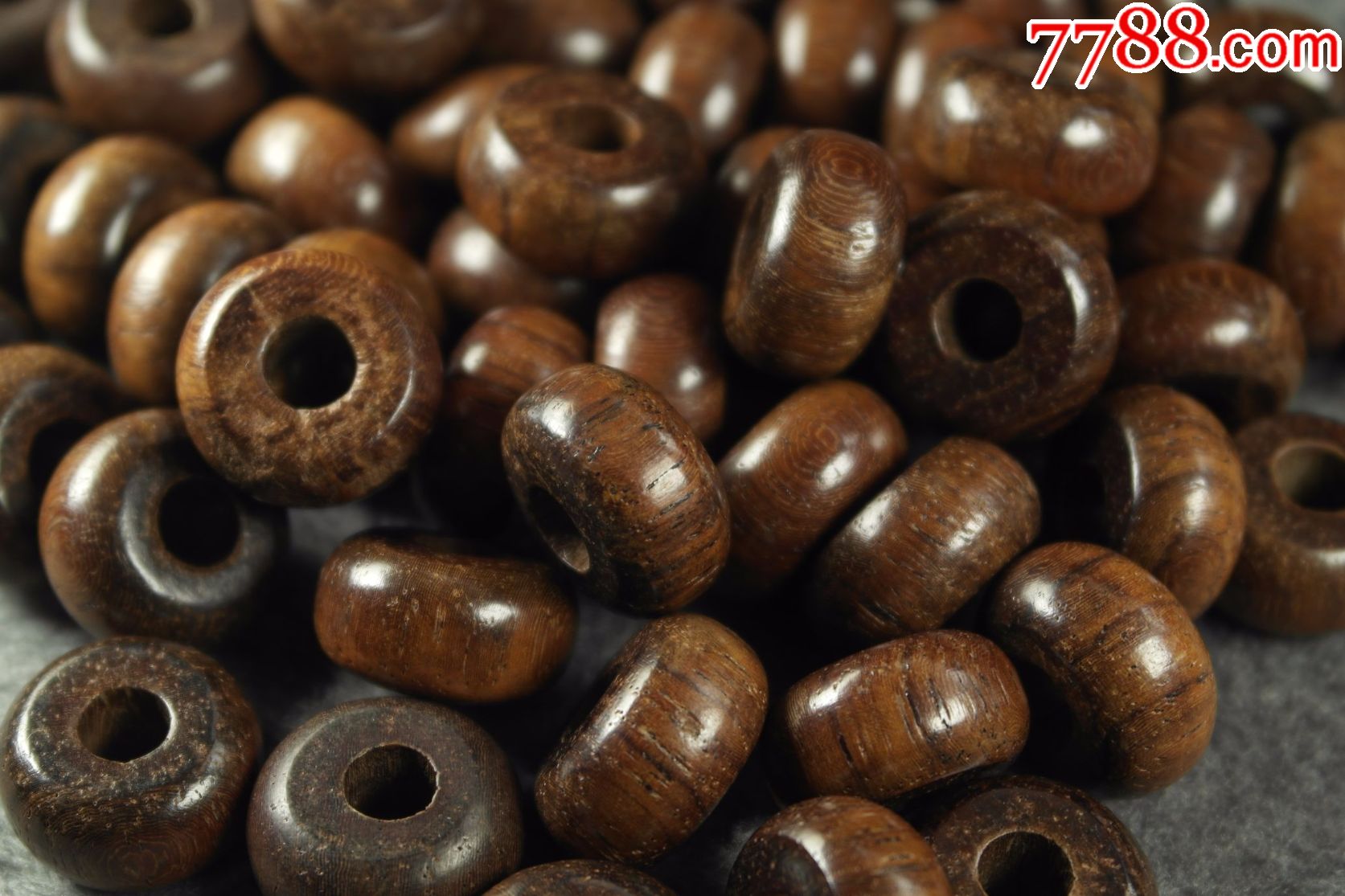 极品清代老黄花梨算盘珠63粒全套