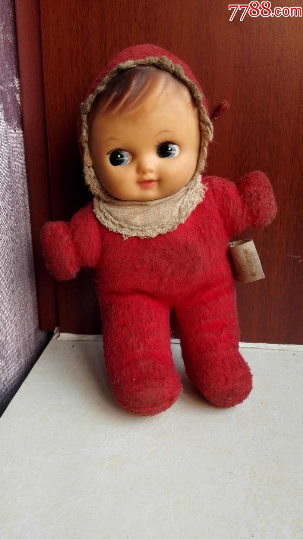 怀旧经典收藏七八十年代上海产红色可爱小布娃娃长17厘米