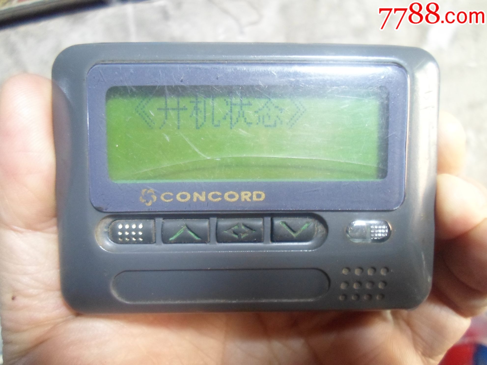 少见机型美国协和老式汉显古董传呼机!